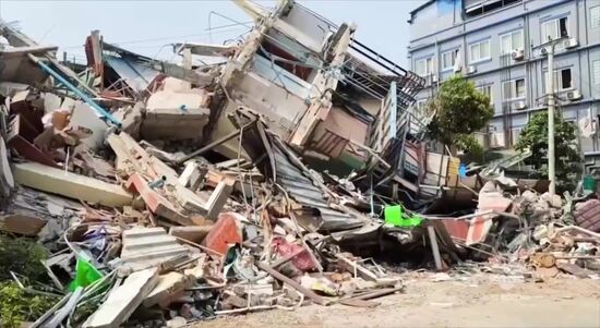 МЧС России ликвидирует последствия землетрясения в Мьянме