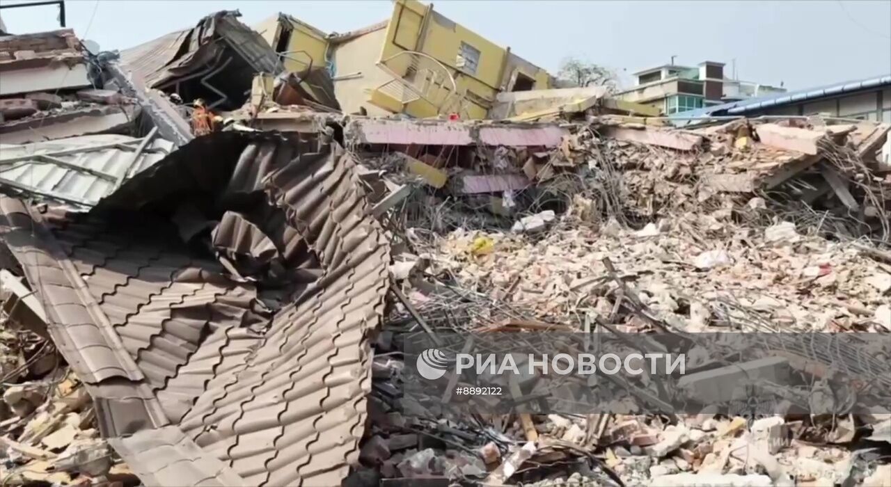 МЧС России ликвидирует последствия землетрясения в Мьянме