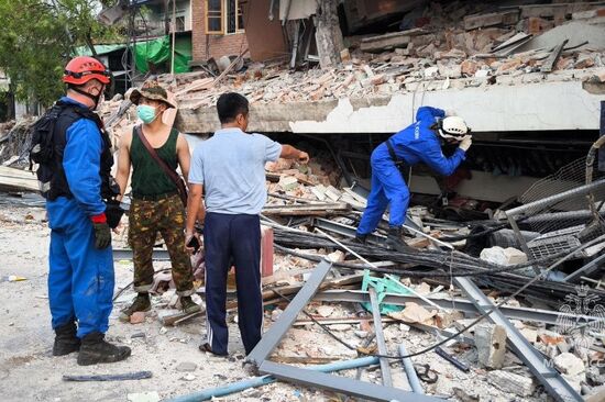 МЧС России ликвидирует последствия землетрясения в Мьянме