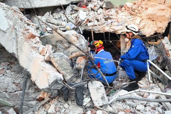 МЧС России ликвидирует последствия землетрясения в Мьянме