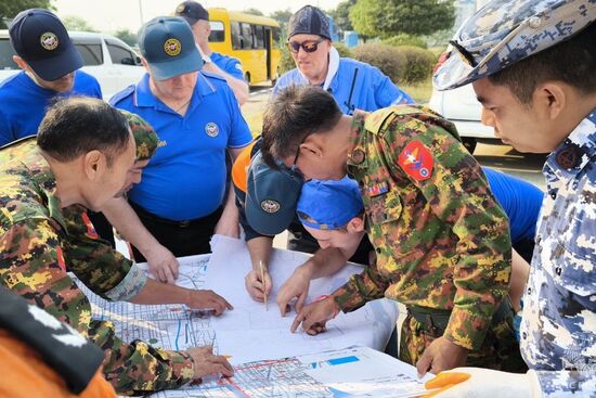 МЧС России ликвидирует последствия землетрясения в Мьянме