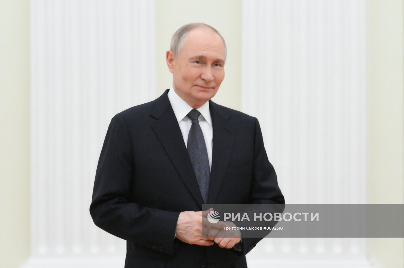 Встреча президента Владимира Путина с главой МИД КНР Ваном И