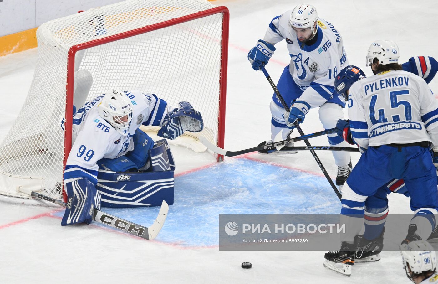 Хоккей. КХЛ. Матч СКА - "Динамо М"