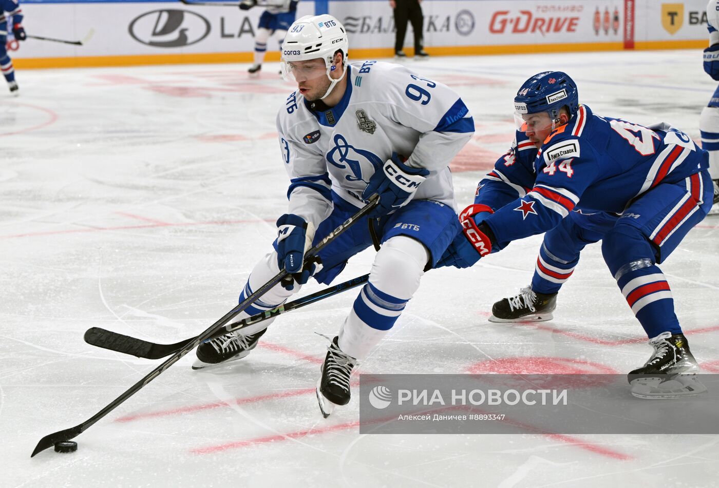 Хоккей. КХЛ. Матч СКА - "Динамо М"