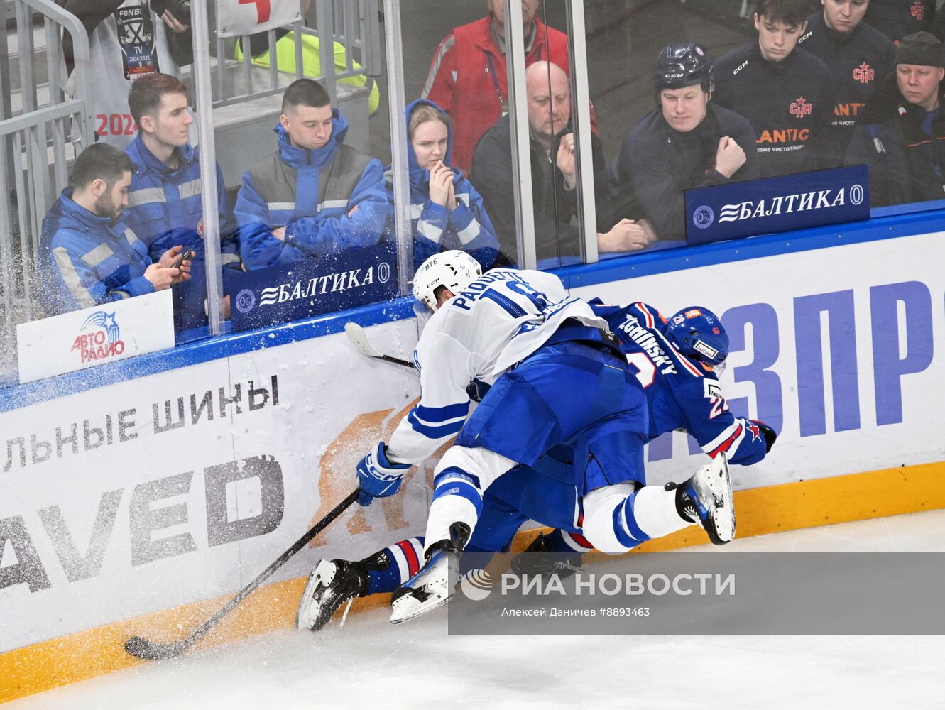 Хоккей. КХЛ. Матч СКА - "Динамо М"
