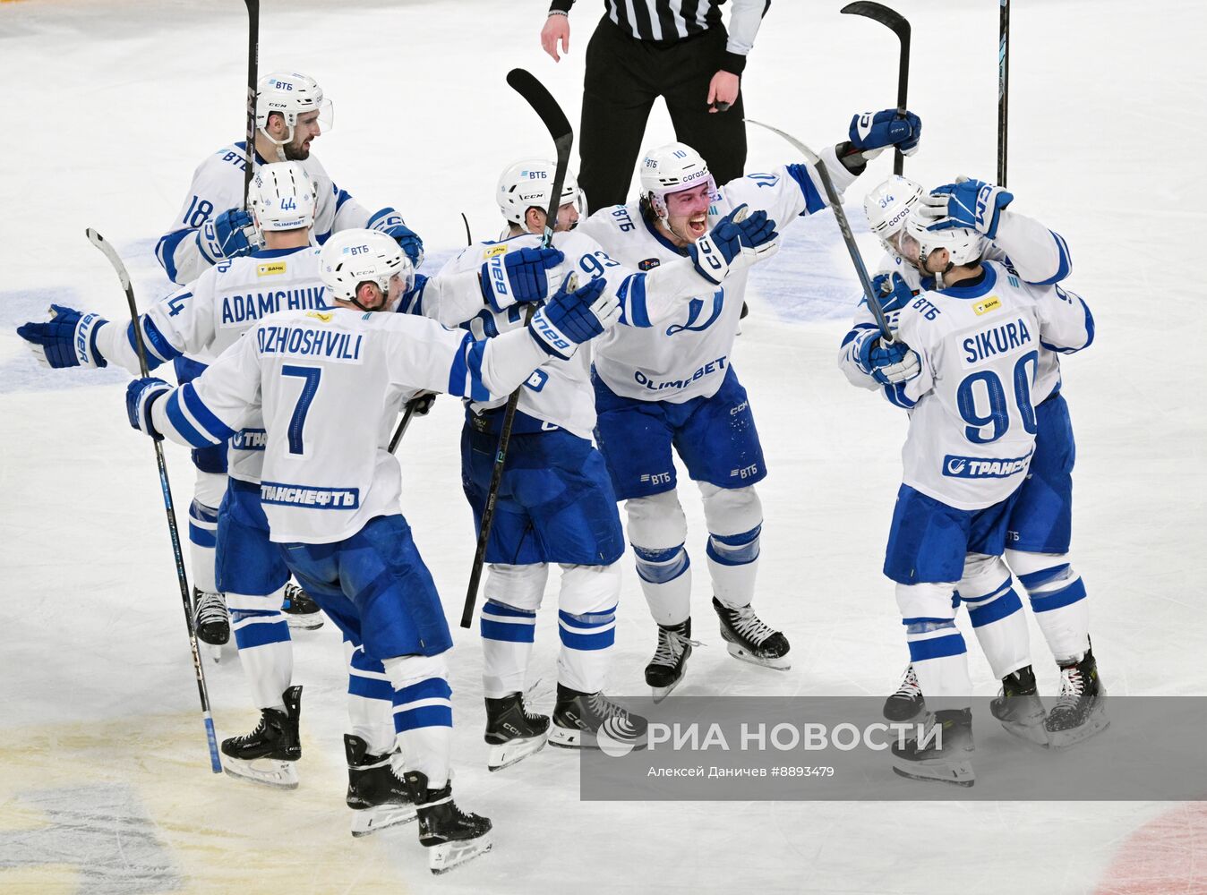 Хоккей. КХЛ. Матч СКА - "Динамо М"