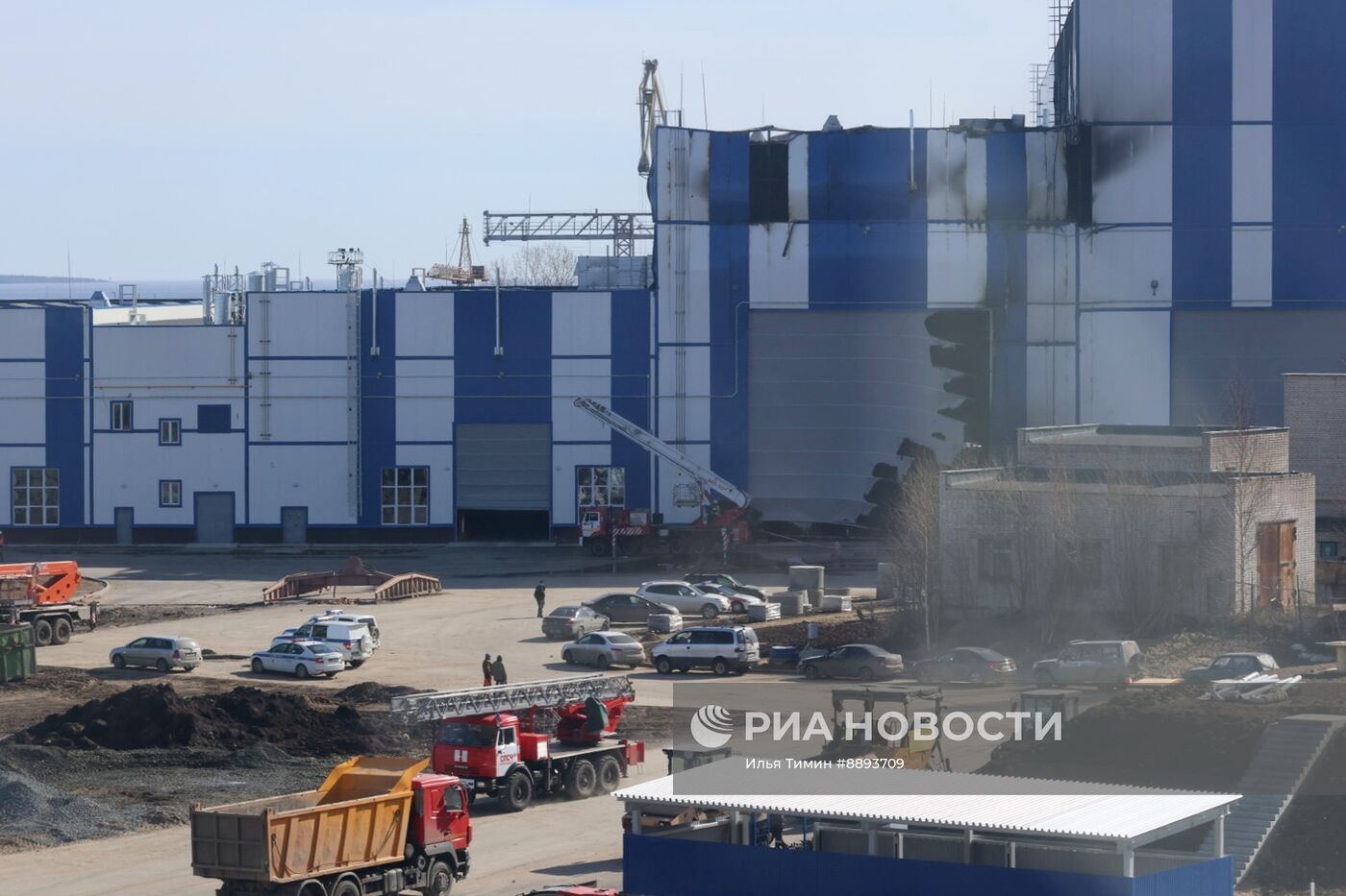 Последствия пожара на предприятии "Онежский судостроительный завод" в Петрозаводске