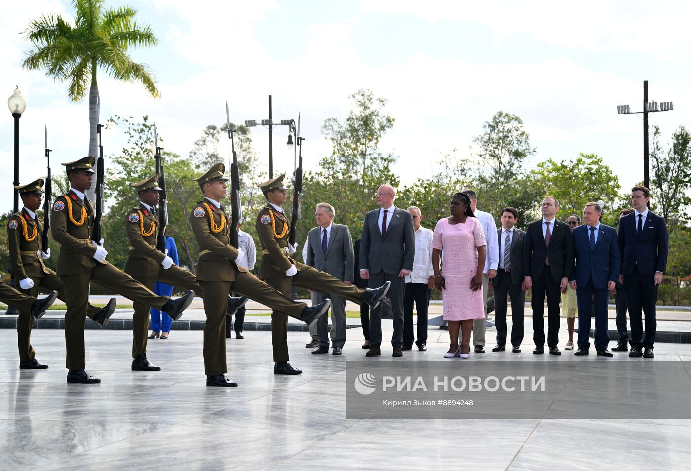 Визит заместителя председателя правительства РФ Д. Чернышенко на Кубу