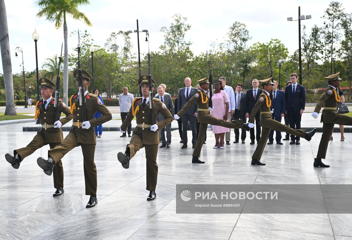 Визит заместителя председателя правительства РФ Д. Чернышенко на Кубу