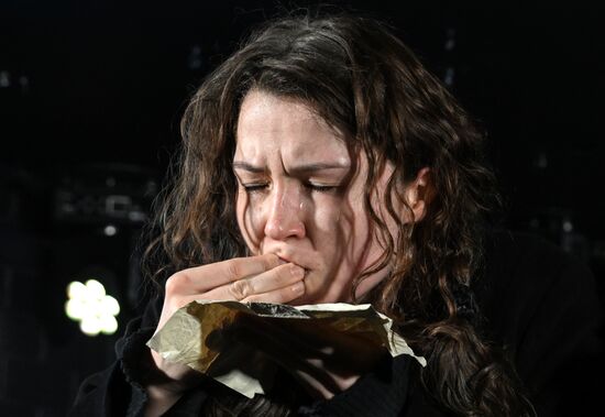 Спектакль "Мой бедный Марат" в театре на Юго-Западе 