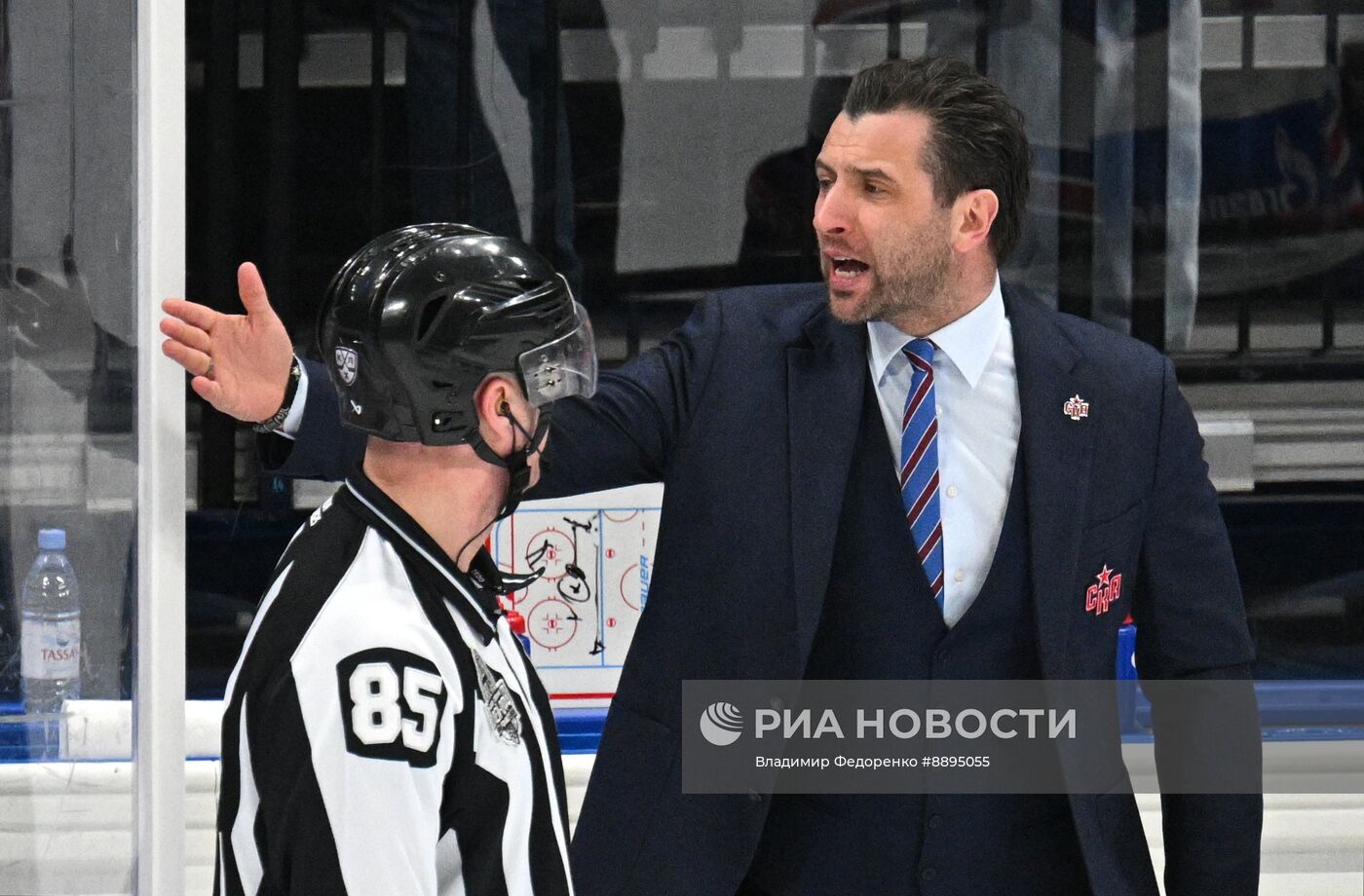 Хоккей. КХЛ. Матч "Динамо М" - СКА