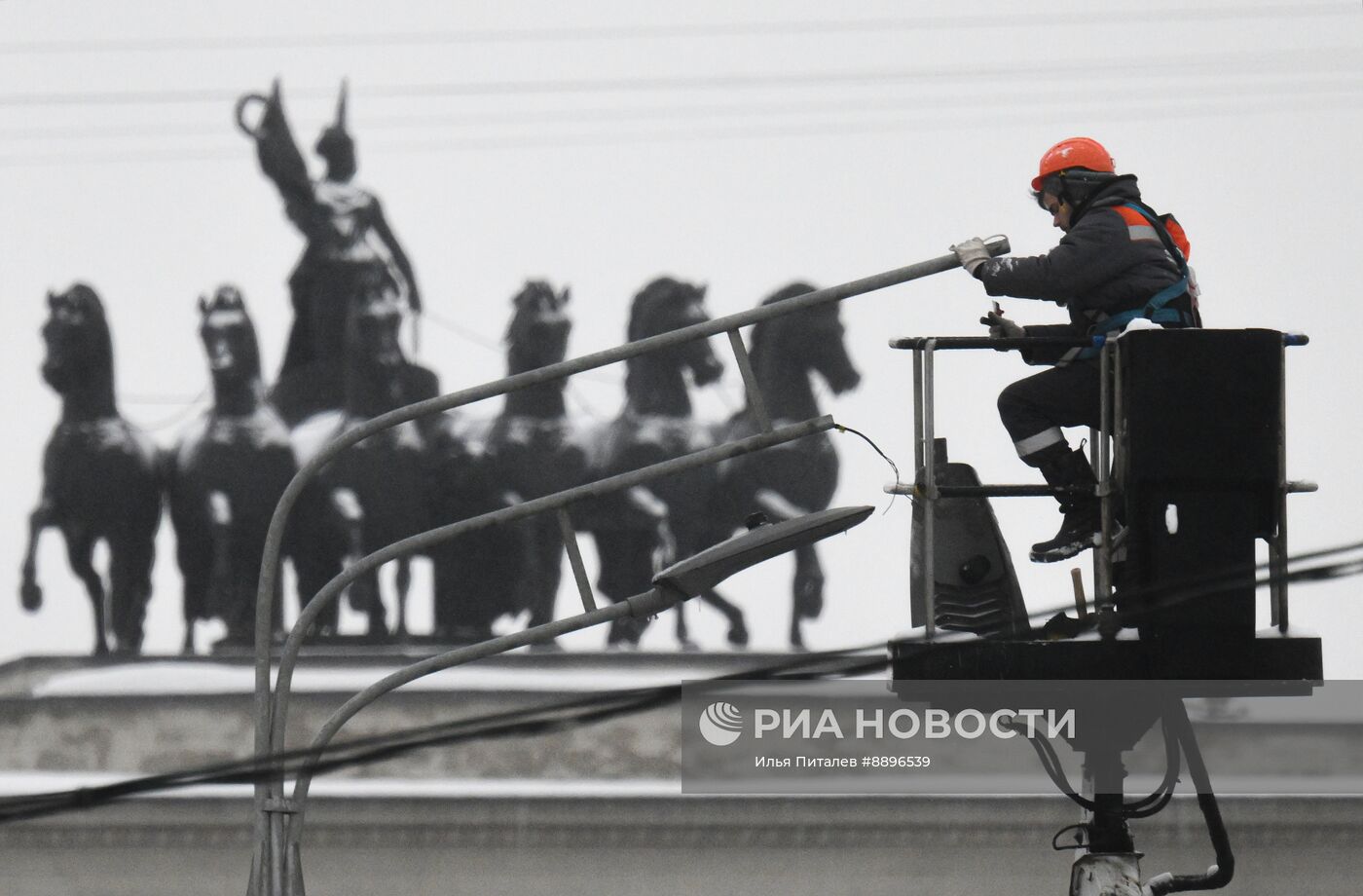 Снег в Москве