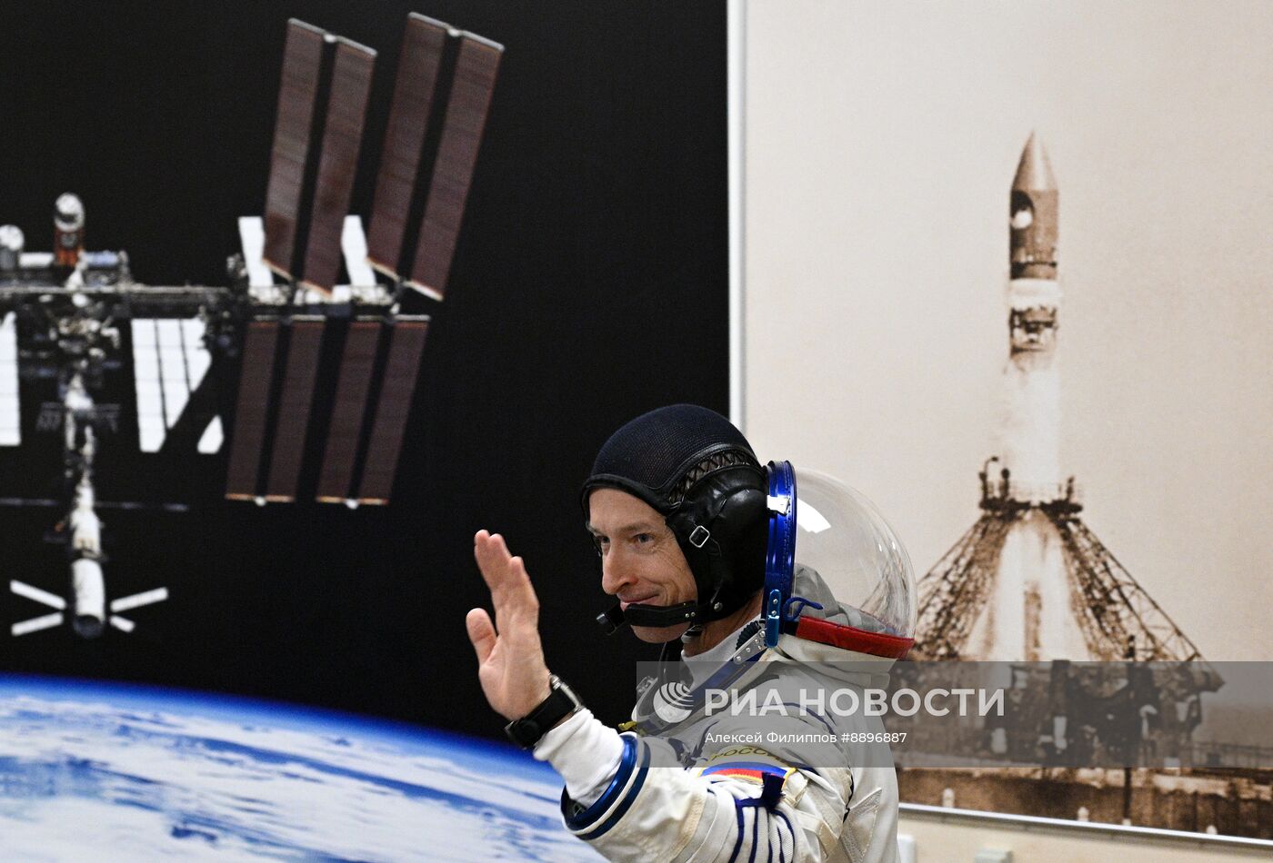 Запуск РН "Союз-2.1а" с кораблем "Союз МС-27" с космодрома Байконур