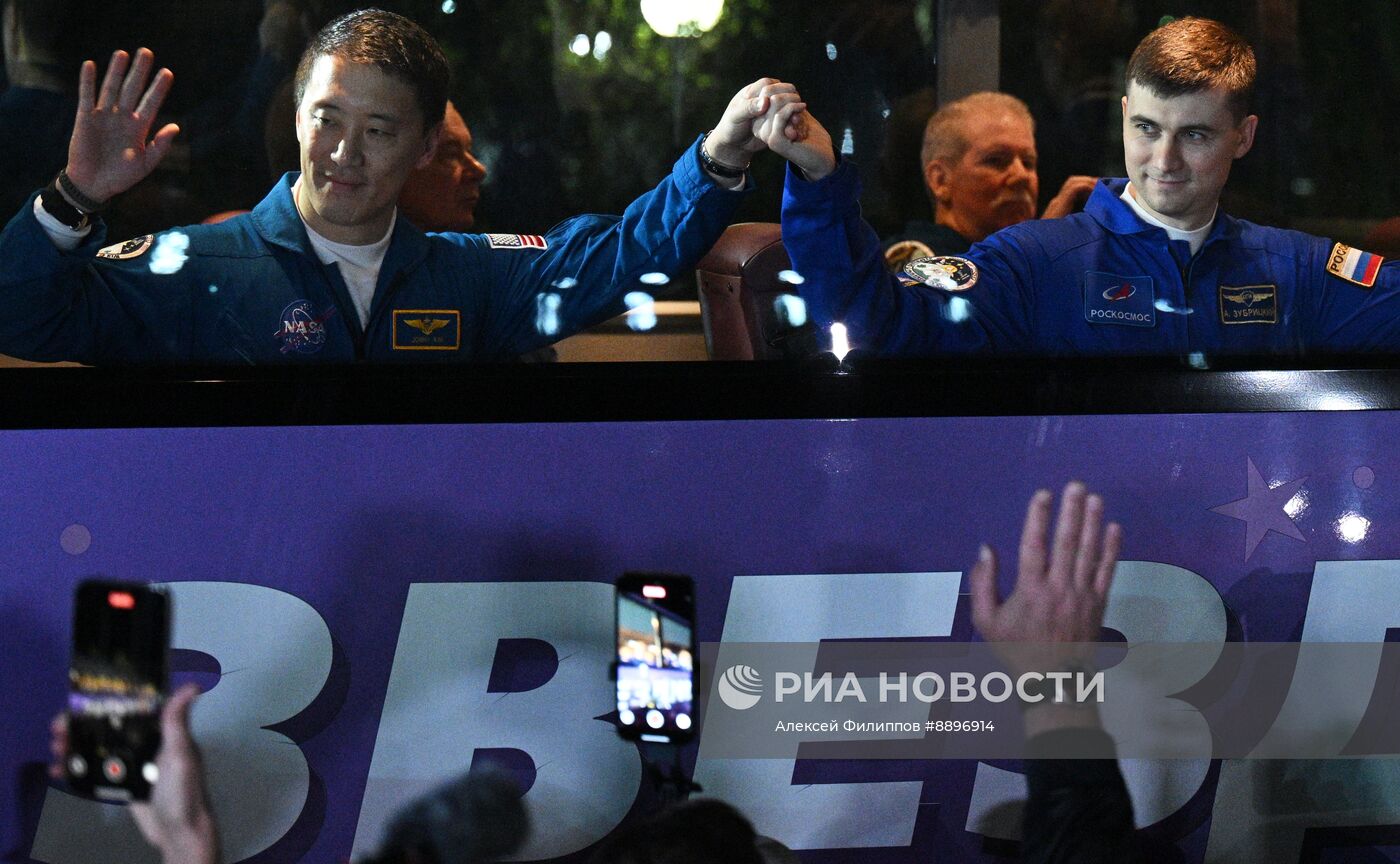 Запуск РН "Союз-2.1а" с кораблем "Союз МС-27" с космодрома Байконур