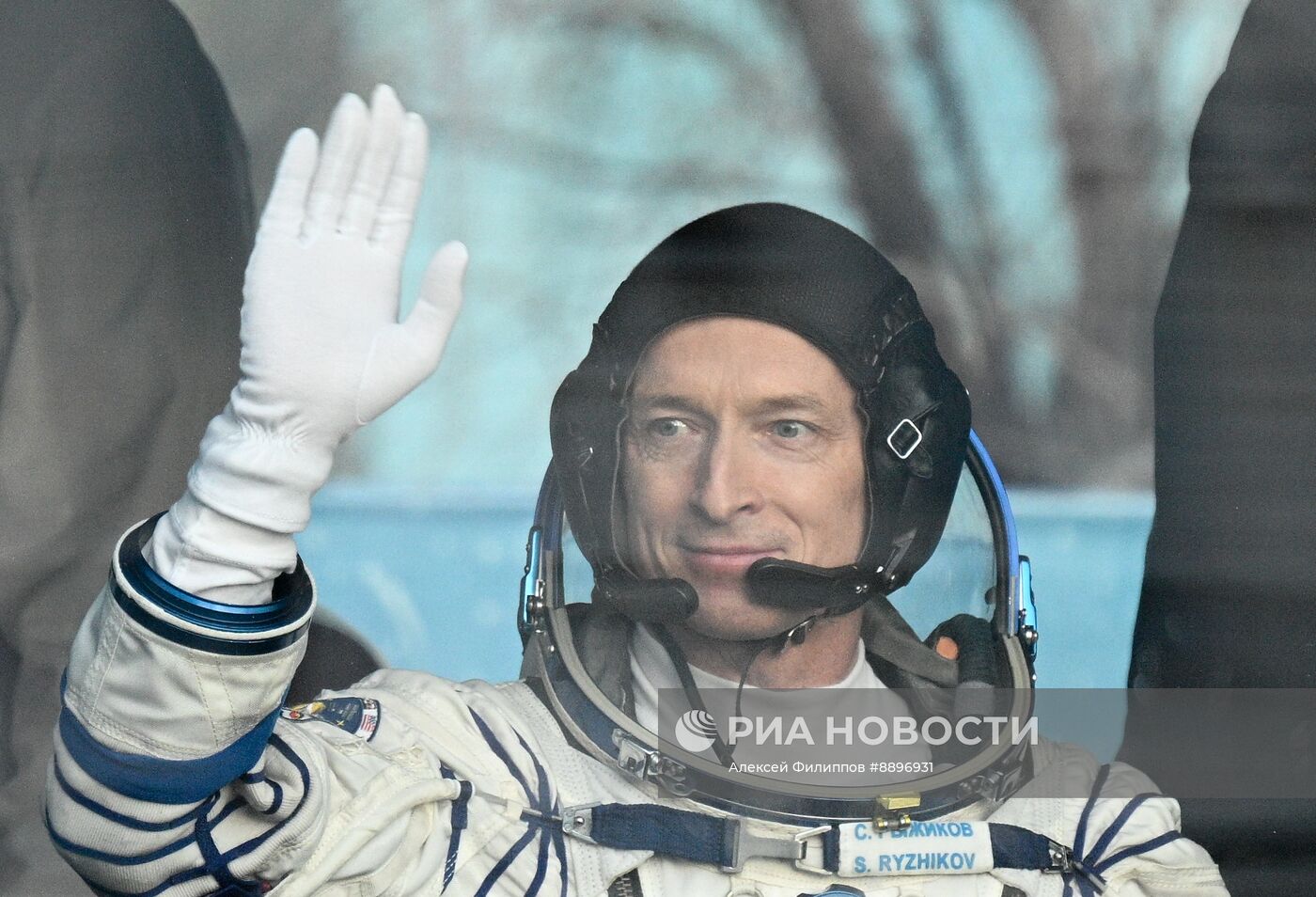 Запуск РН "Союз-2.1а" с кораблем "Союз МС-27" с космодрома Байконур