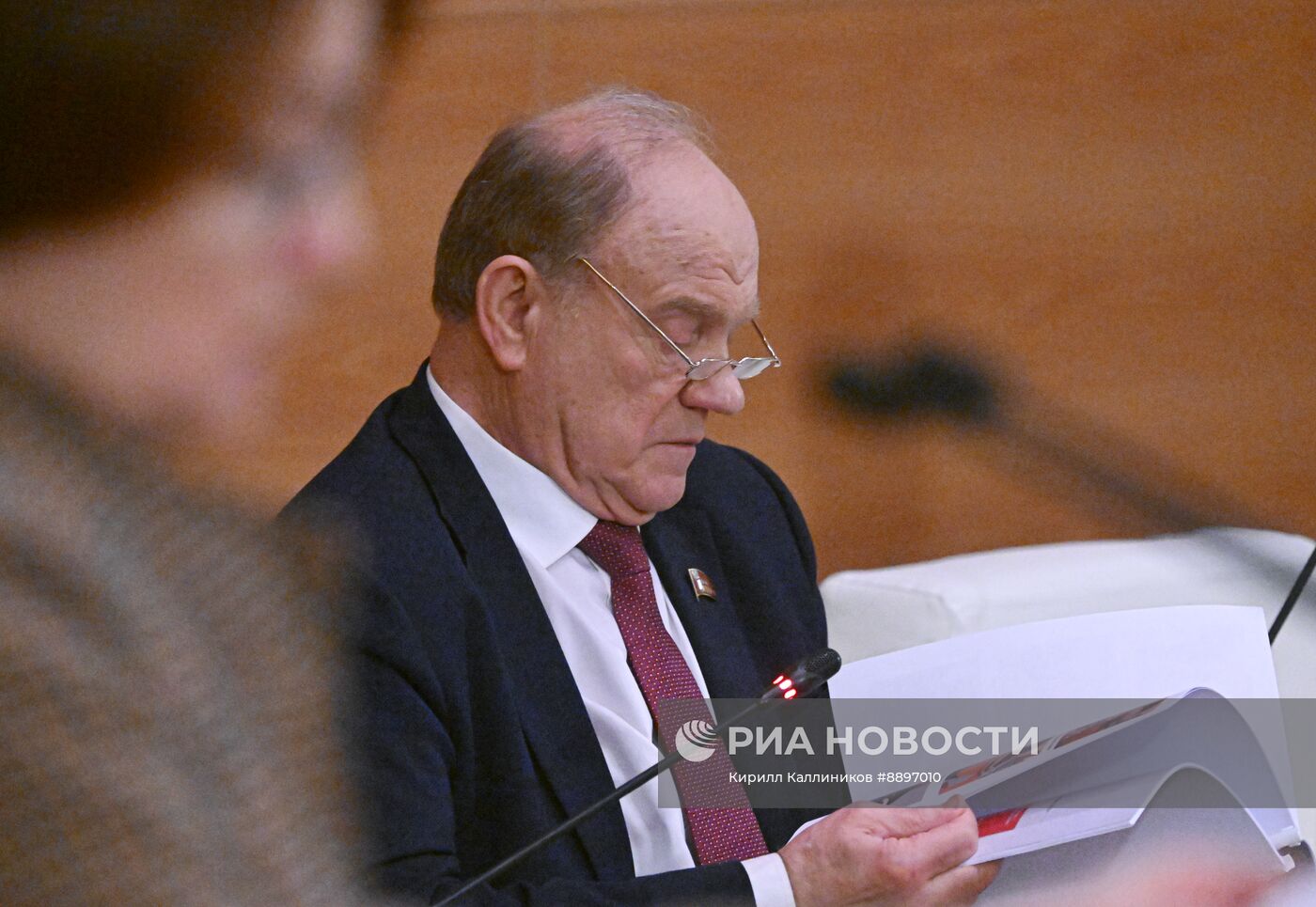 Рассмотрение отчета ЦБ за 2024 год на заседаниях фракций в Госдуме