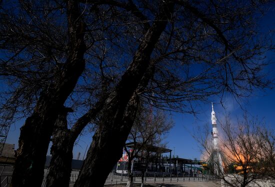 Запуск РН "Союз-2.1а" с кораблем "Союз МС-27" с космодрома Байконур