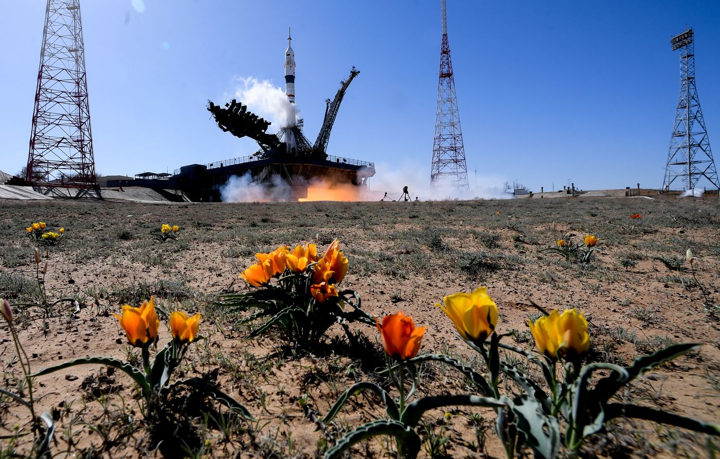 Запуск РН "Союз-2.1а" с кораблем "Союз МС-27" с космодрома Байконур