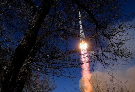 Запуск РН "Союз-2.1а" с кораблем "Союз МС-27" с космодрома Байконур