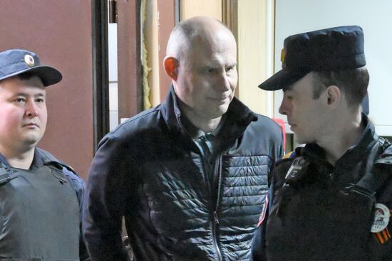 Оглашение приговора бывшему совладельцу "Азбуки вкуса" 