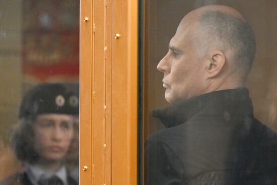 Оглашение приговора бывшему совладельцу "Азбуки вкуса" 