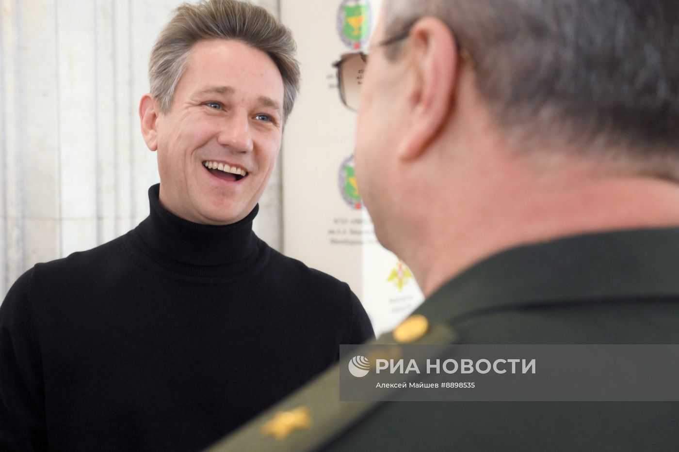 Творческая встреча актера А. Шагина с участниками СВО