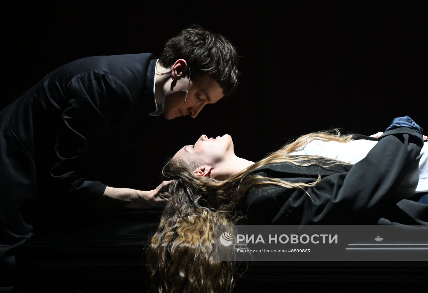 Спектакль "Гамлет" в театре на Таганке