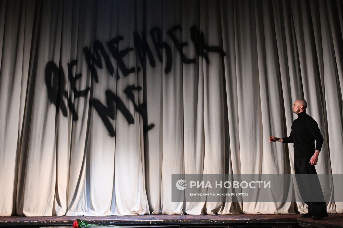 Спектакль "Гамлет" в театре на Таганке