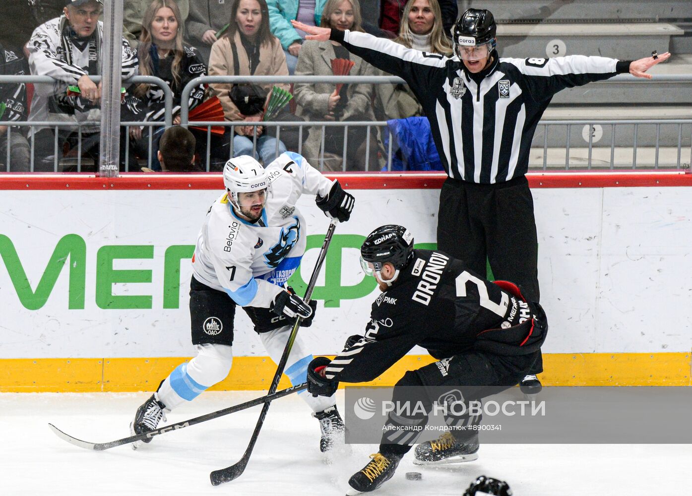 Хоккей. КХЛ. Матч "Трактор" - "Динамо Мн"