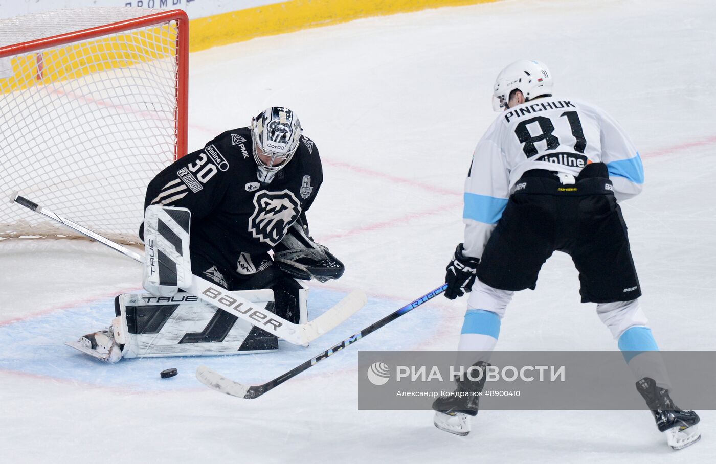 Хоккей. КХЛ. Матч "Трактор" - "Динамо Мн"