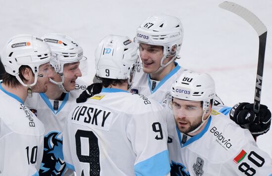 Хоккей. КХЛ. Матч "Трактор" - "Динамо Мн"