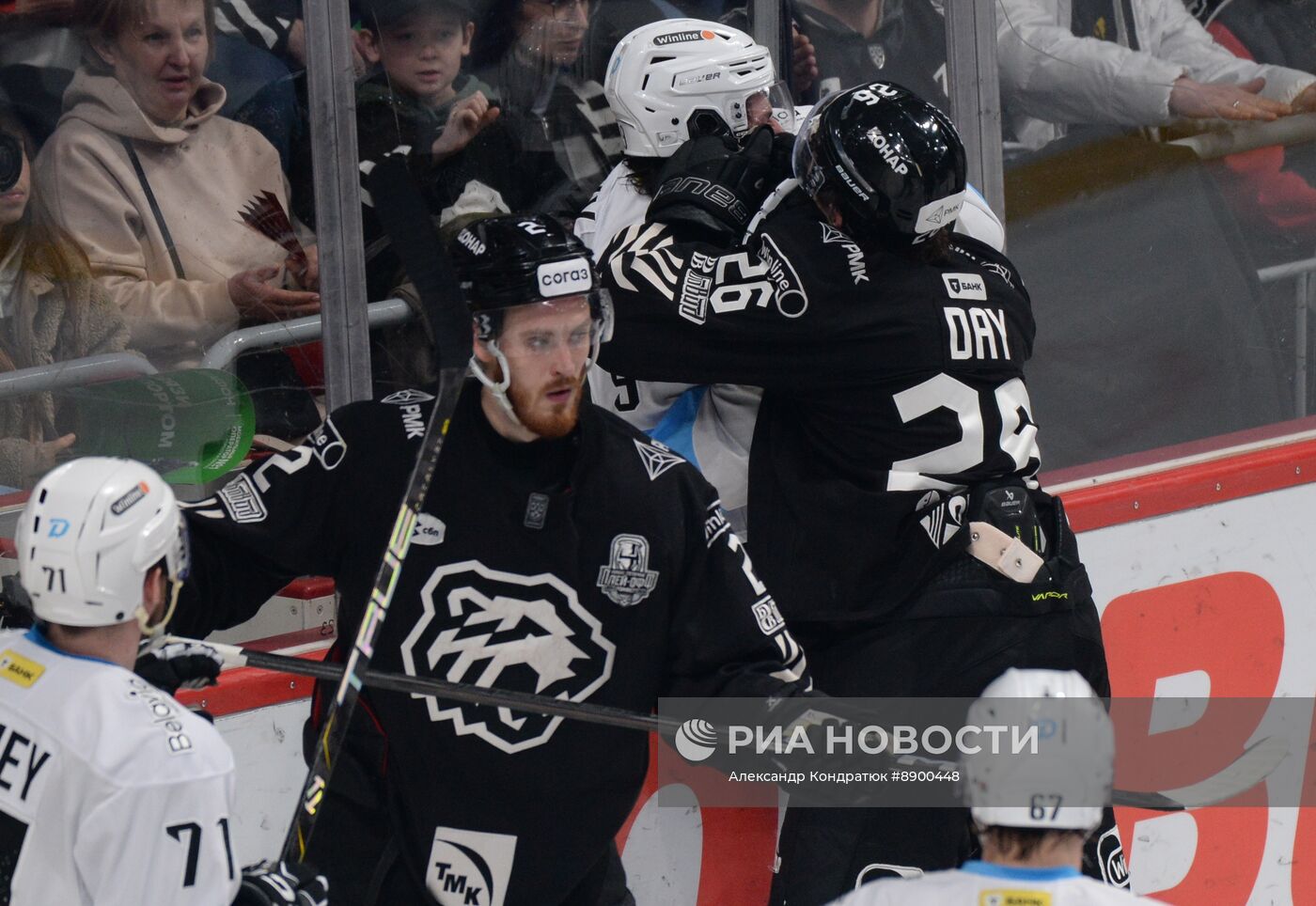 Хоккей. КХЛ. Матч "Трактор" - "Динамо Мн"
