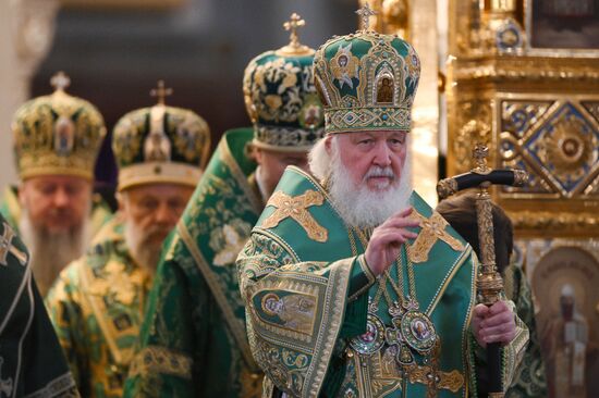 Богослужение в канун Вербного воскресенья