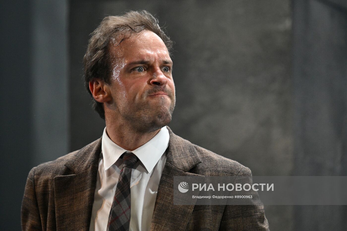Спектакль "Солнце Ландау" в театре им. Евг. Вахтангова