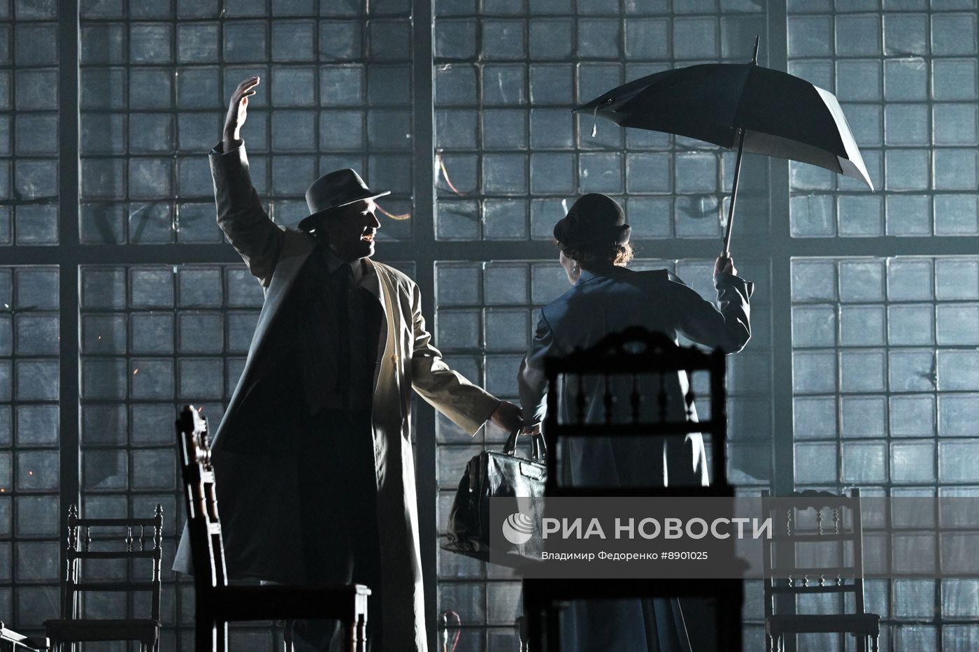 Спектакль "Солнце Ландау" в театре им. Евг. Вахтангова