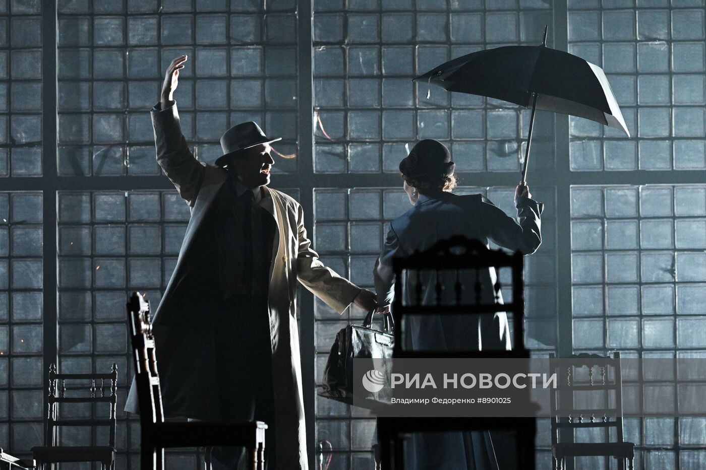 Спектакль "Солнце Ландау" в театре им. Евг. Вахтангова