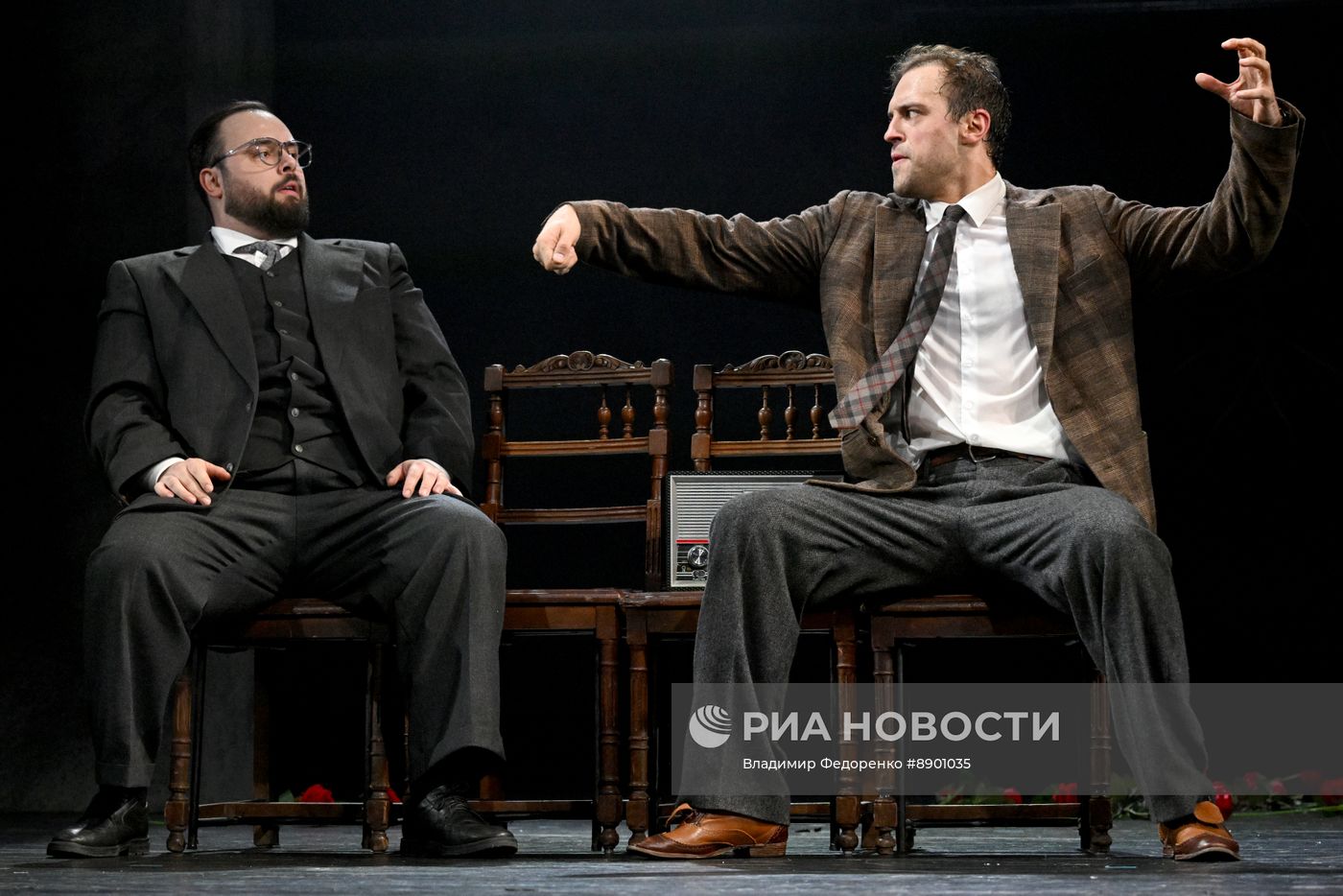 Спектакль "Солнце Ландау" в театре им. Евг. Вахтангова