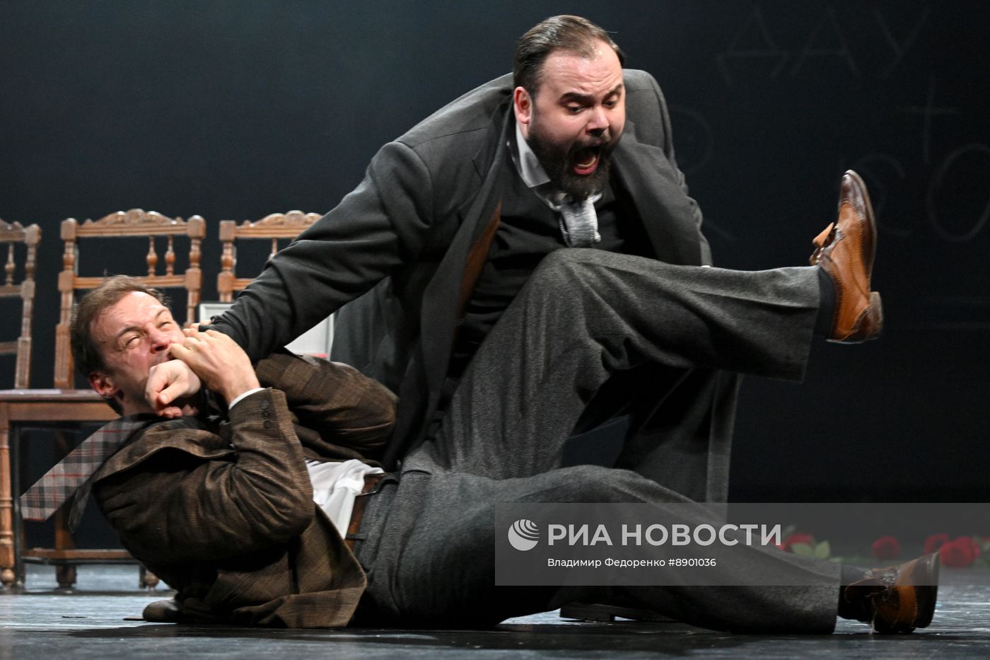 Спектакль "Солнце Ландау" в театре им. Евг. Вахтангова