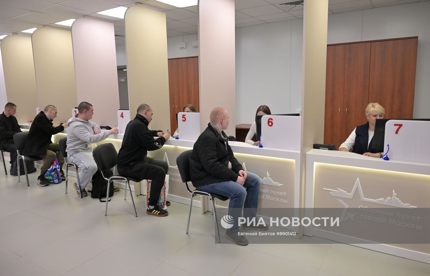 Отправка призывников в воинские части