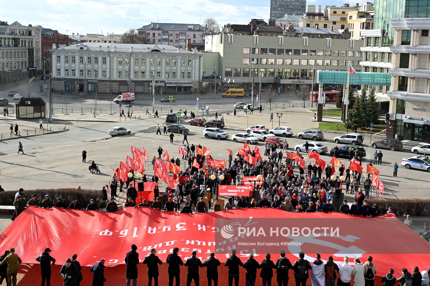 В Казани прошел антифашистский марш-эстафета "Наша Великая Победа"