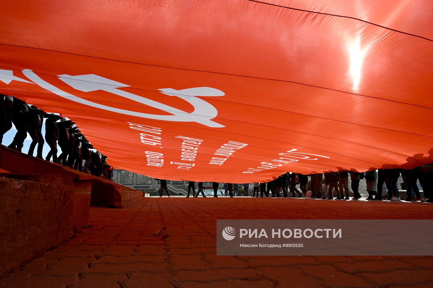 Антифашистский марш-эстафета "Наша Великая Победа" в Казани