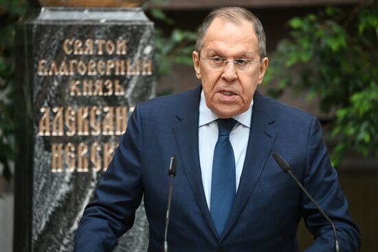 Глава МИД России С. Лавров открыл выставку "Юбилейный год: от Мексики до Аргентины"