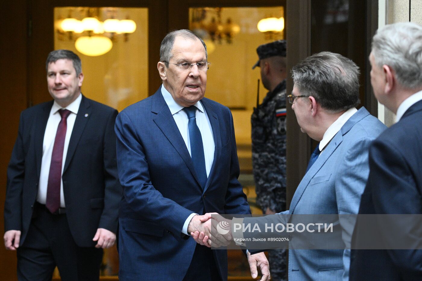 Глава МИД России С. Лавров открыл выставку "Юбилейный год: от Мексики до Аргентины"