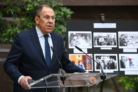 Глава МИД России С. Лавров открыл выставку "Юбилейный год: от Мексики до Аргентины"