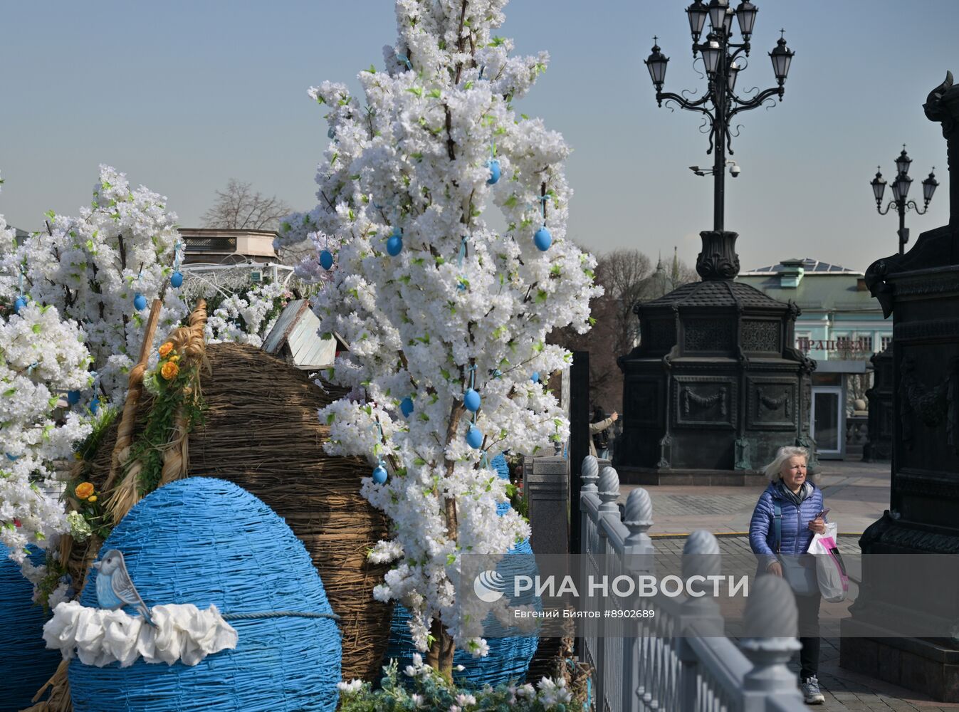 Украшение Москвы к Пасхе