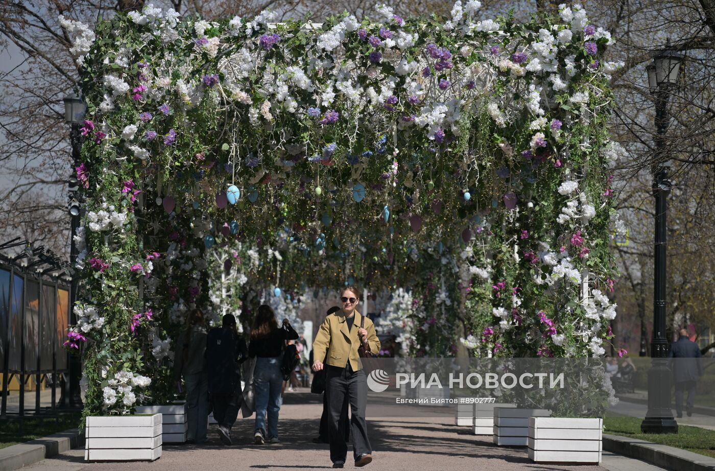 Украшение Москвы к Пасхе