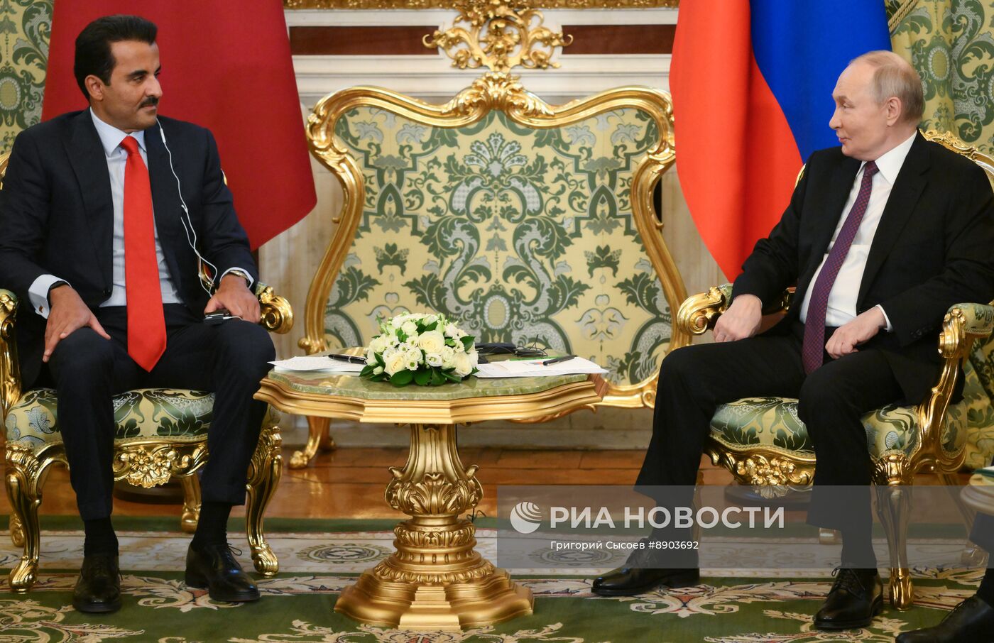 Встреча президента РФ Владимира Путина и эмира Катара Тамима бен Хамада Аль Тани