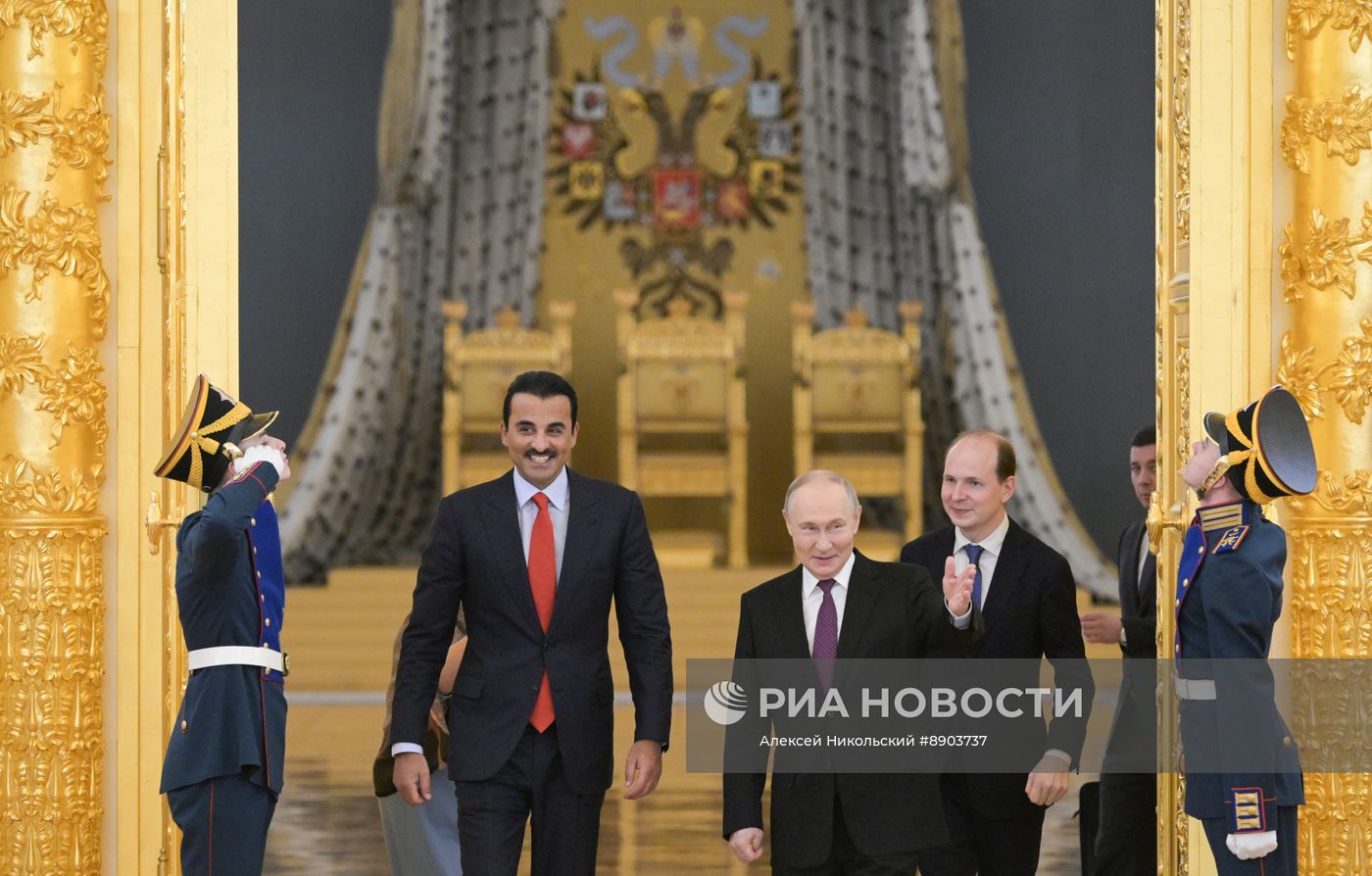 Встреча президента РФ Владимира Путина и эмира Катара Тамима бен Хамада Аль Тани