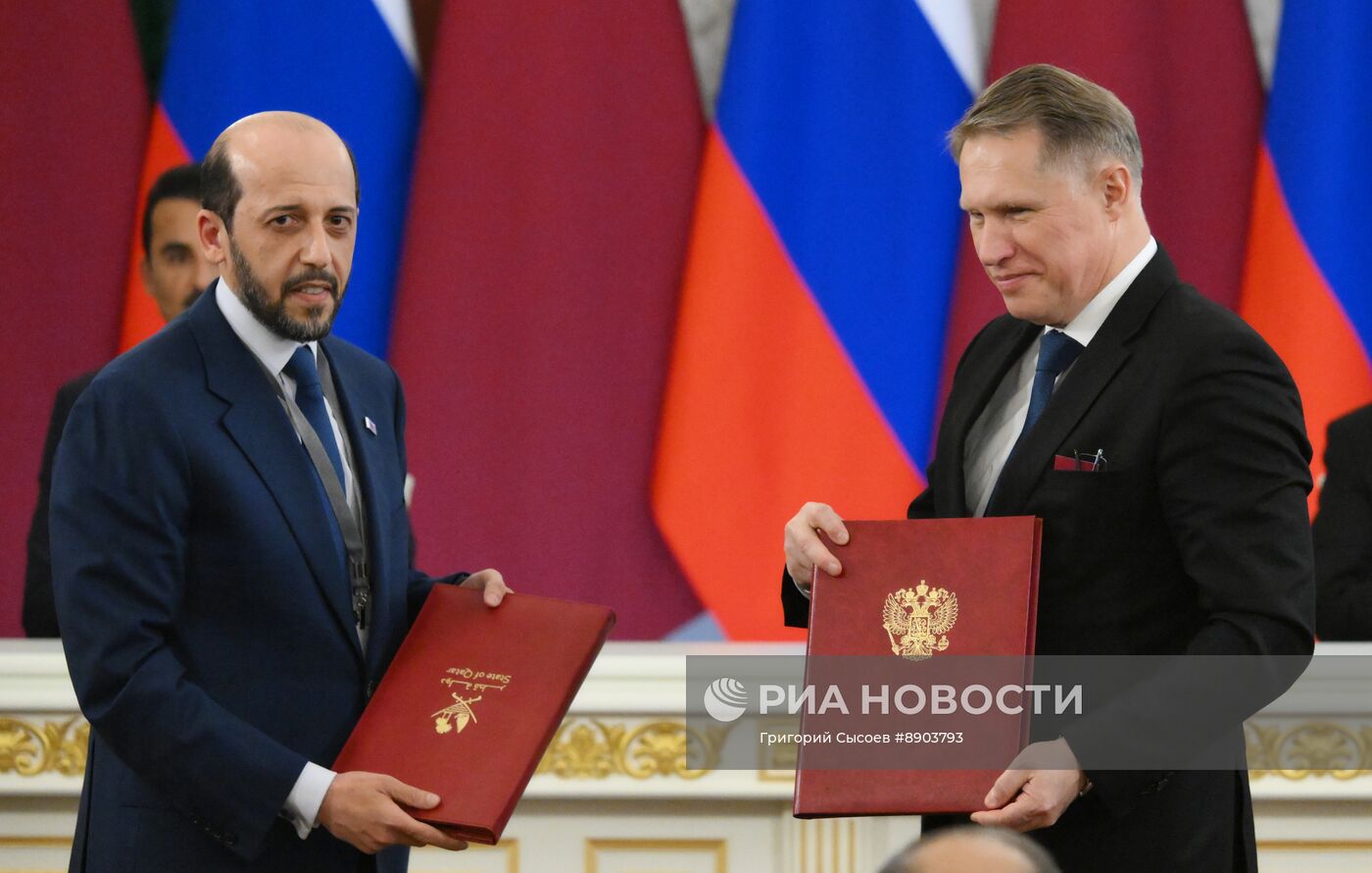 Встреча президента РФ Владимира Путина и эмира Катара Тамима бен Хамада Аль Тани