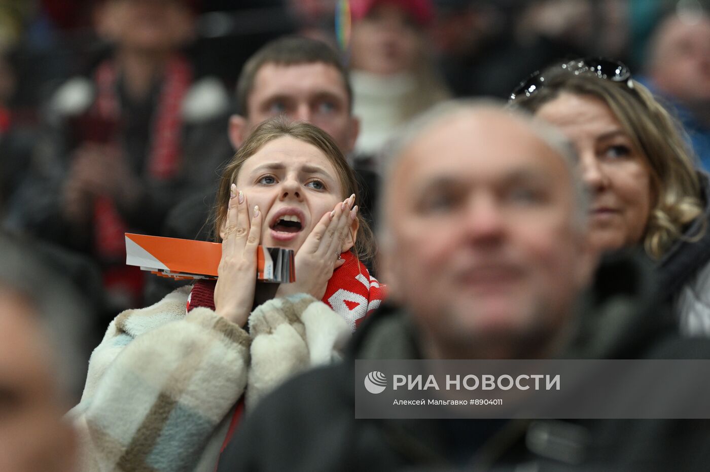 Хоккей. КХЛ. Матч "Авангард" - "Локомотив"